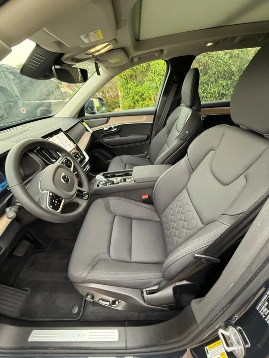 2025 Volvo XC90 2nd Gen - Image 2 of 12