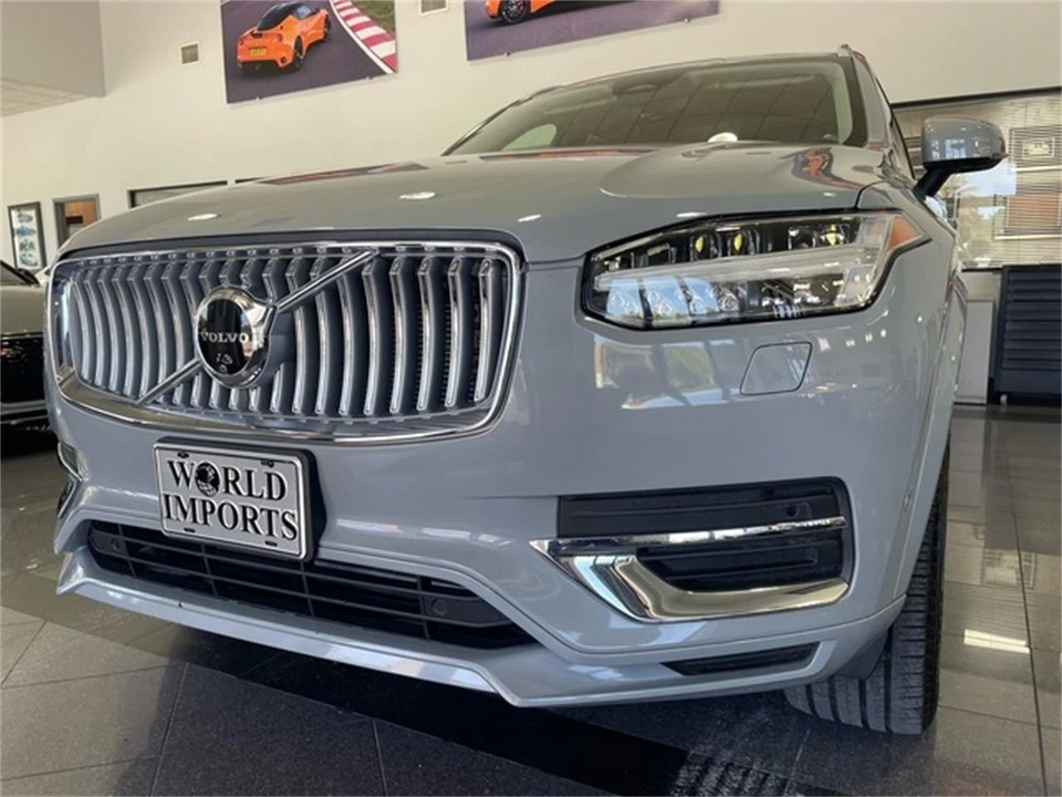 2025 Volvo XC90 2nd Gen - Image 11 of 31