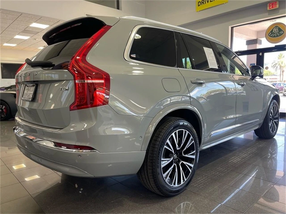 2025 Volvo XC90 2nd Gen - Image 5 of 31
