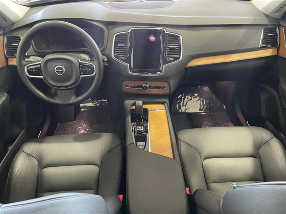2025 Volvo XC90 2nd Gen - Image 30 of 31