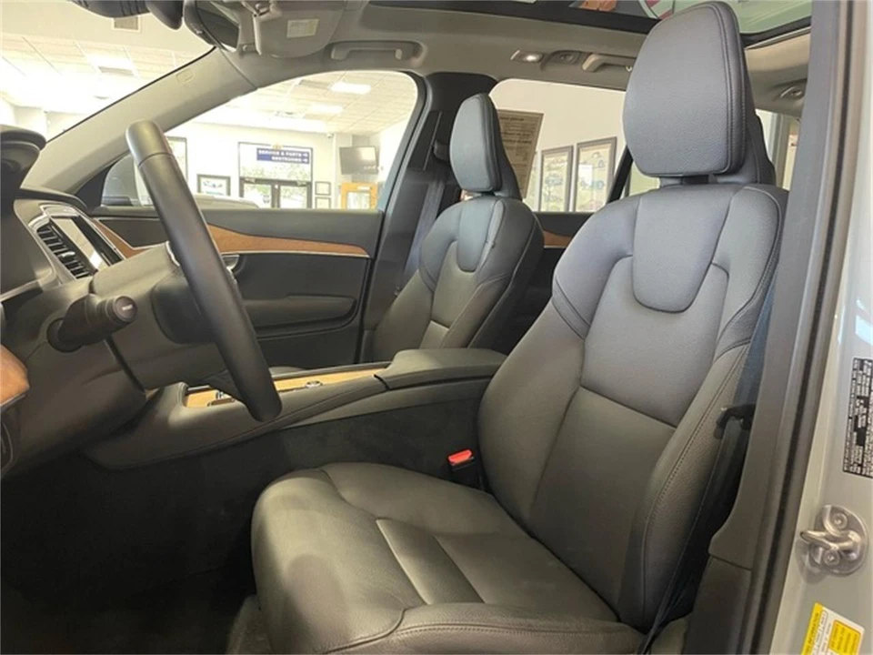 2025 Volvo XC90 2nd Gen - Image 26 of 31