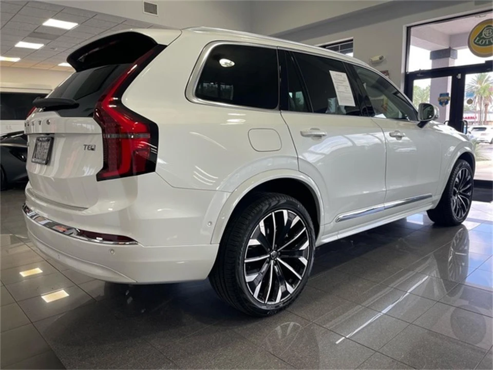 2025 Volvo XC90 2nd Gen - Image 5 of 31