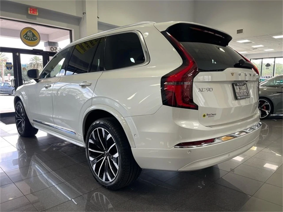 2025 Volvo XC90 2nd Gen - Image 3 of 31