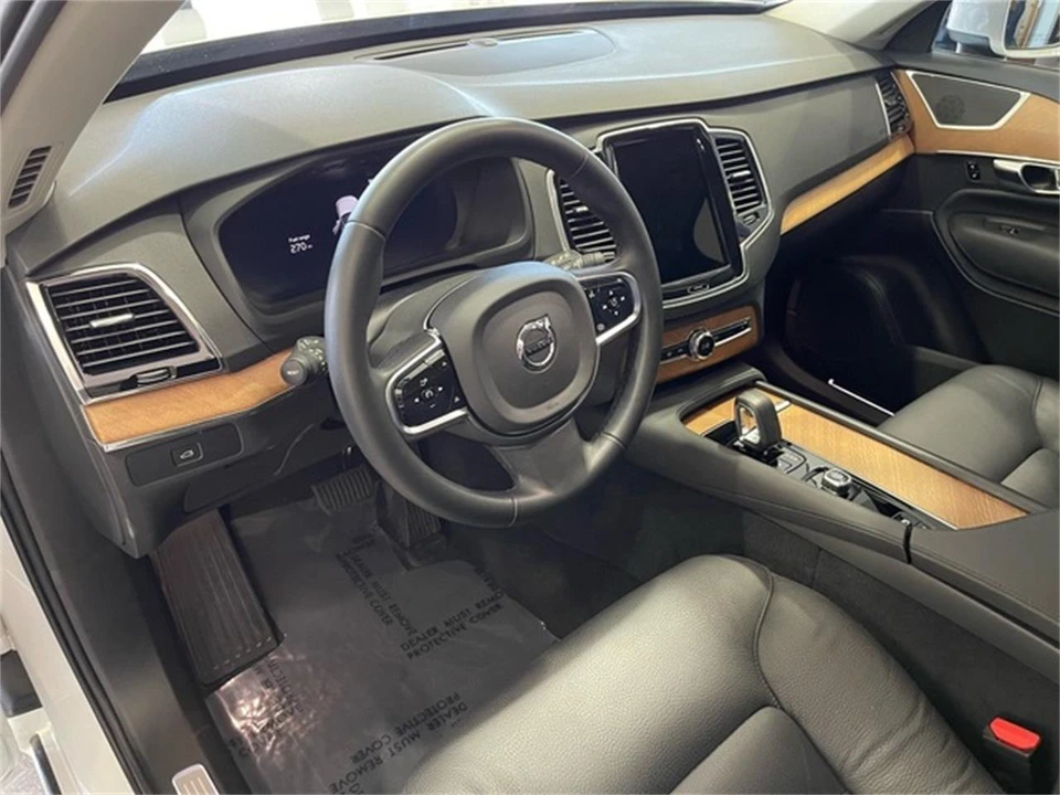 2025 Volvo XC90 2nd Gen - Image 25 of 31