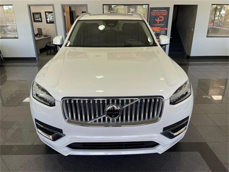 2025 Volvo XC90 2nd Gen - Image 9 of 31