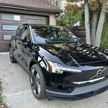 2025 Volvo EX30 Twin Ultra