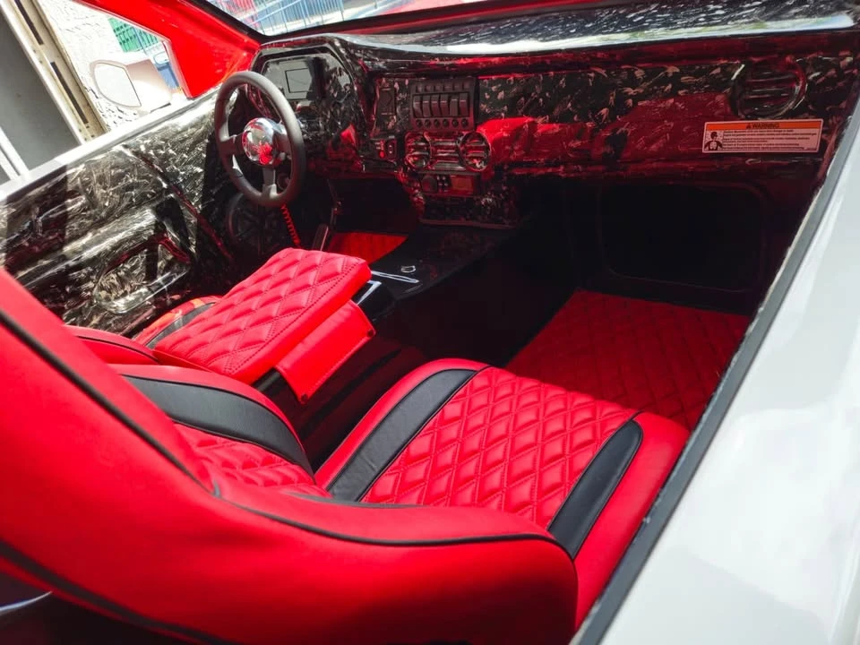 2025 Rolls-Royce Phantom VIII - Image 3 of 9