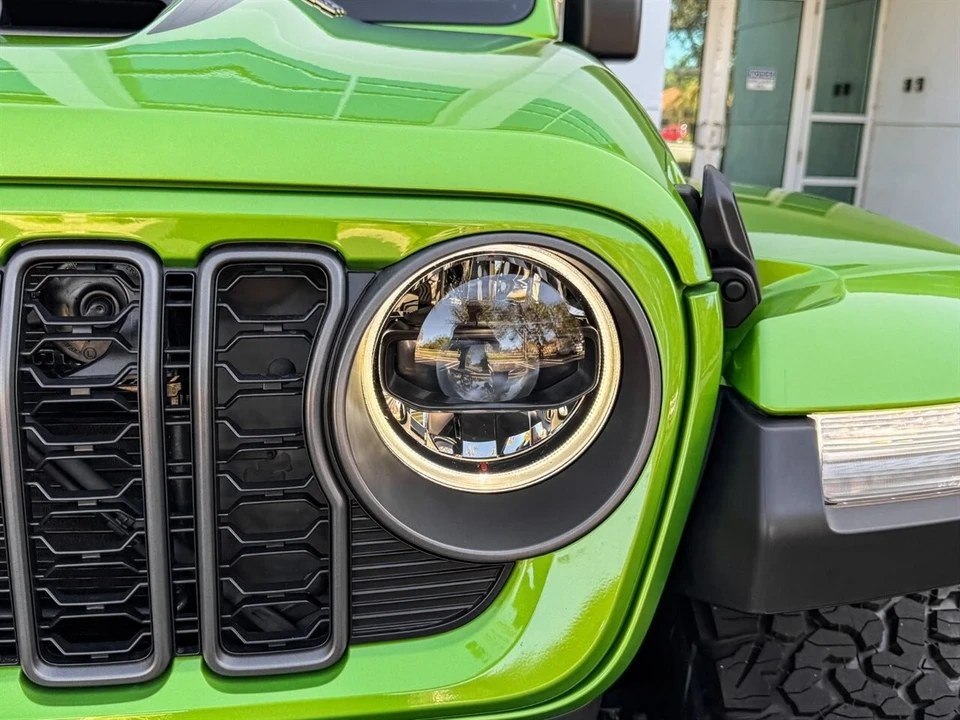 2025 Jeep JL Wrangler - Image 3 of 4