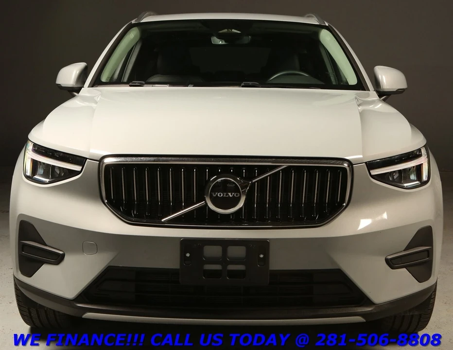 2025 Volvo XC40 - Image 9 of 21