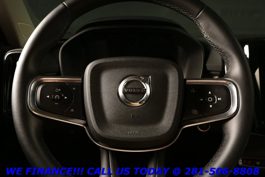 2025 Volvo XC40 - Image 15 of 21