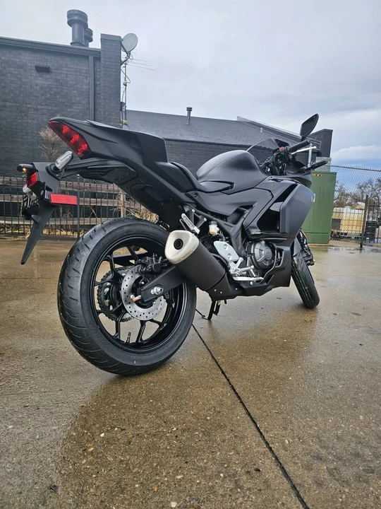2025 Yamaha YZF - Image 5 of 5