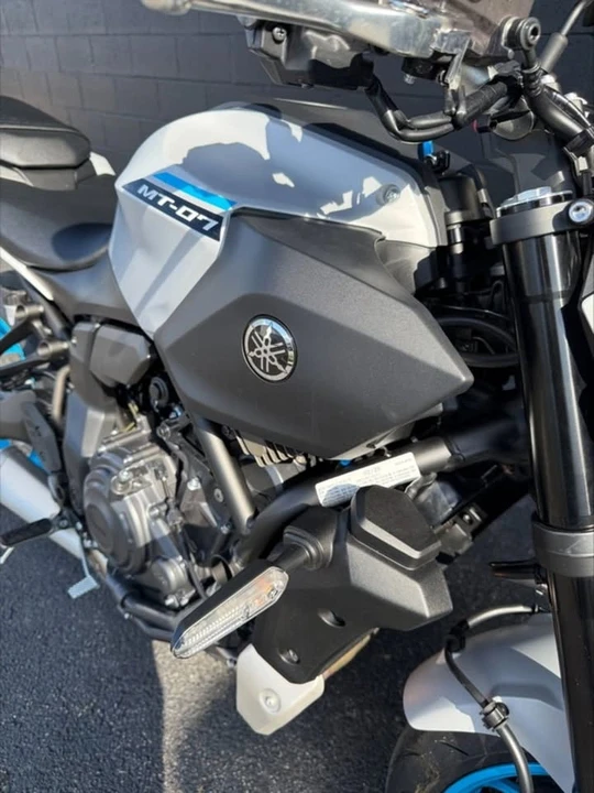 2025 Yamaha - Image 3 of 13