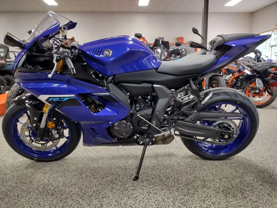 2025 Yamaha YZF - Image 2 of 6