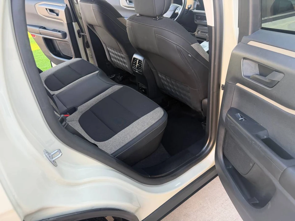 2025 Ford Bronco Sport - Image 13 of 22