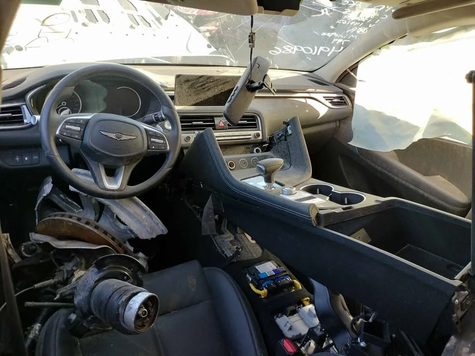 2025 Genesis G70 - Image 2 of 2