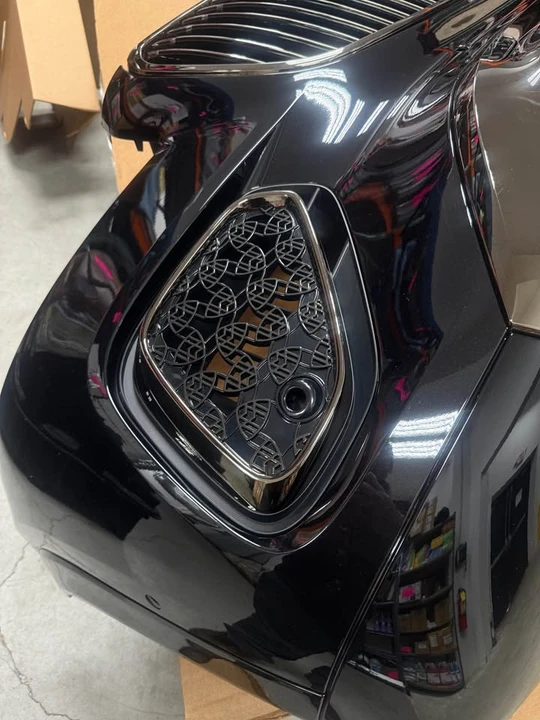 2025 Maybach - Image 7 of 8