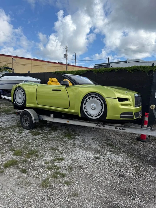 2025 Rolls-Royce - Image 3 of 4