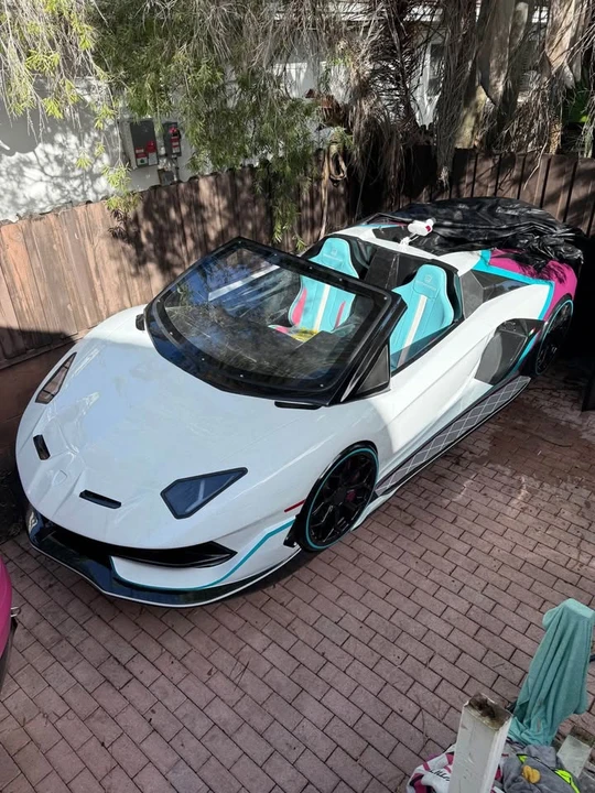 2025 Lamborghini Temerario - Image 2 of 3