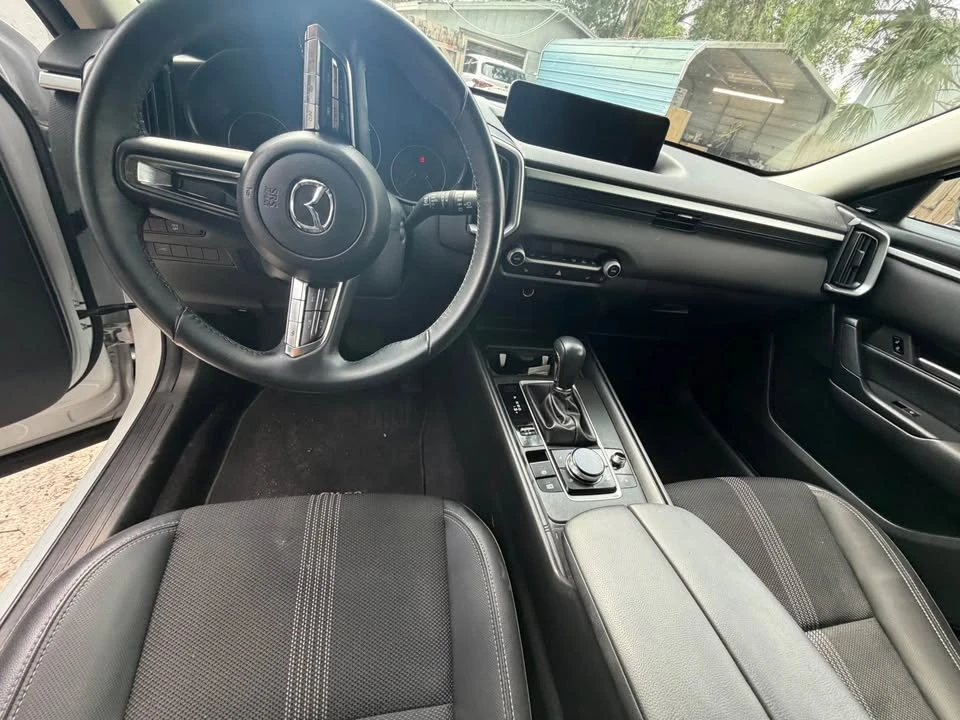 2025 Mazda CX-50 - Image 5 of 8