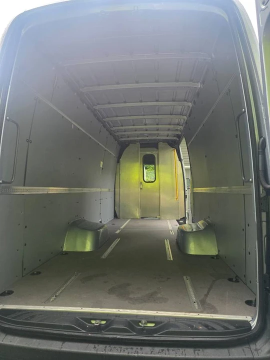 2025 Mercedes-Benz VS30 Sprinter - Image 17 of 19