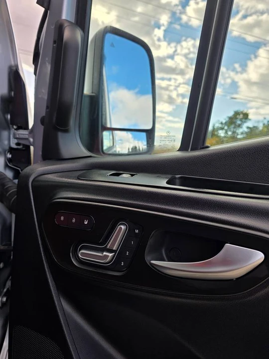 2025 Mercedes-Benz VS30 Sprinter - Image 6 of 19