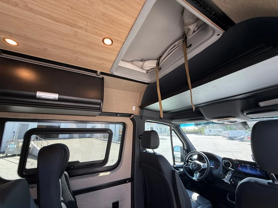 2025 Mercedes-Benz VS30 Sprinter - Image 11 of 13