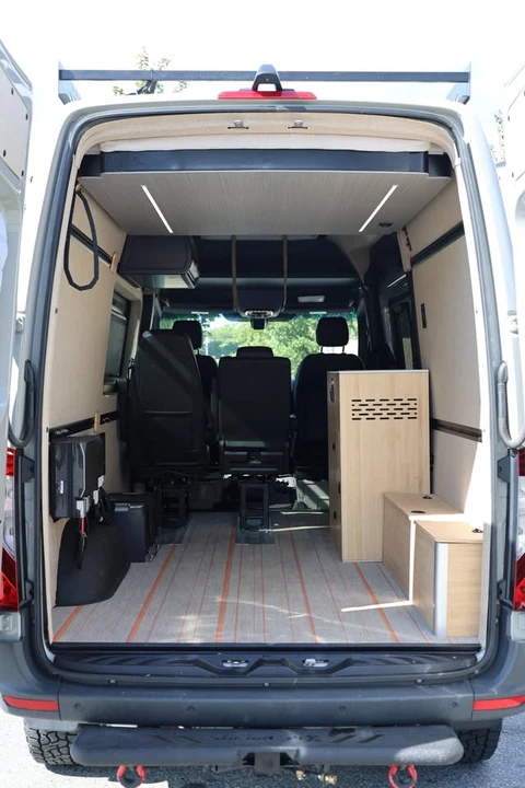 2025 Mercedes-Benz VS30 Sprinter - Image 3 of 13
