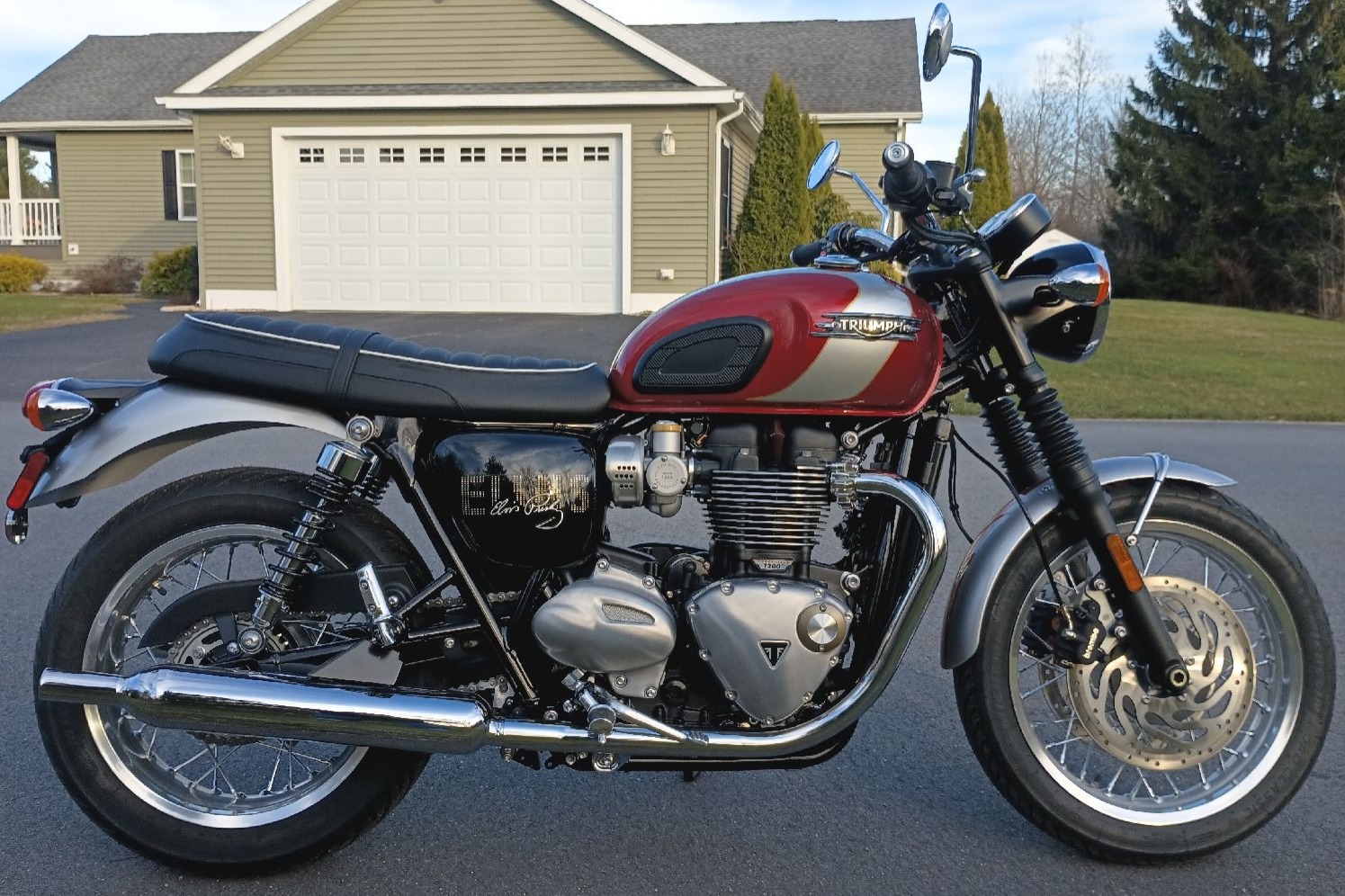 2025 Triumph Bonneville T120 Elvis Presley Limited Edition
