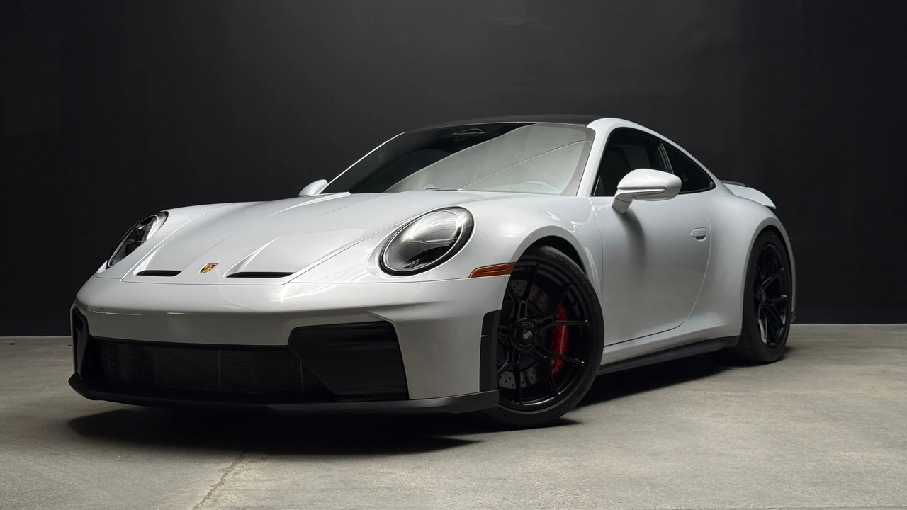 2026 Porsche 992 GT3 Touring - Image 3 of 25