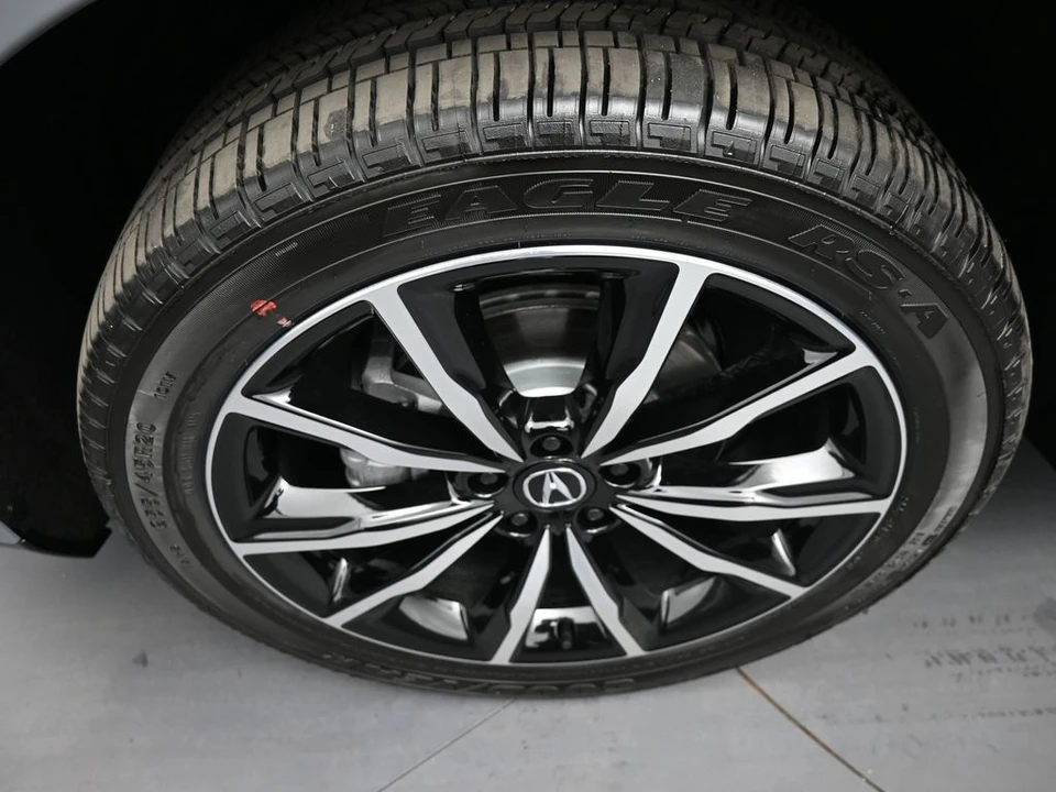 2026 Acura RDX 3rd Gen - Image 14 of 21