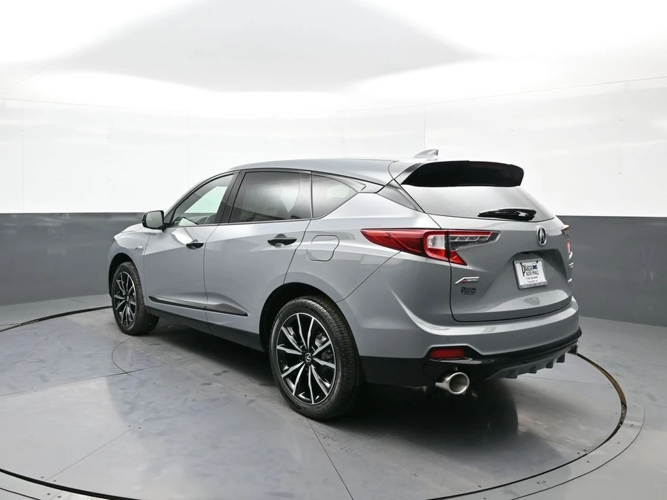2026 Acura RDX 3rd Gen - Image 8 of 21