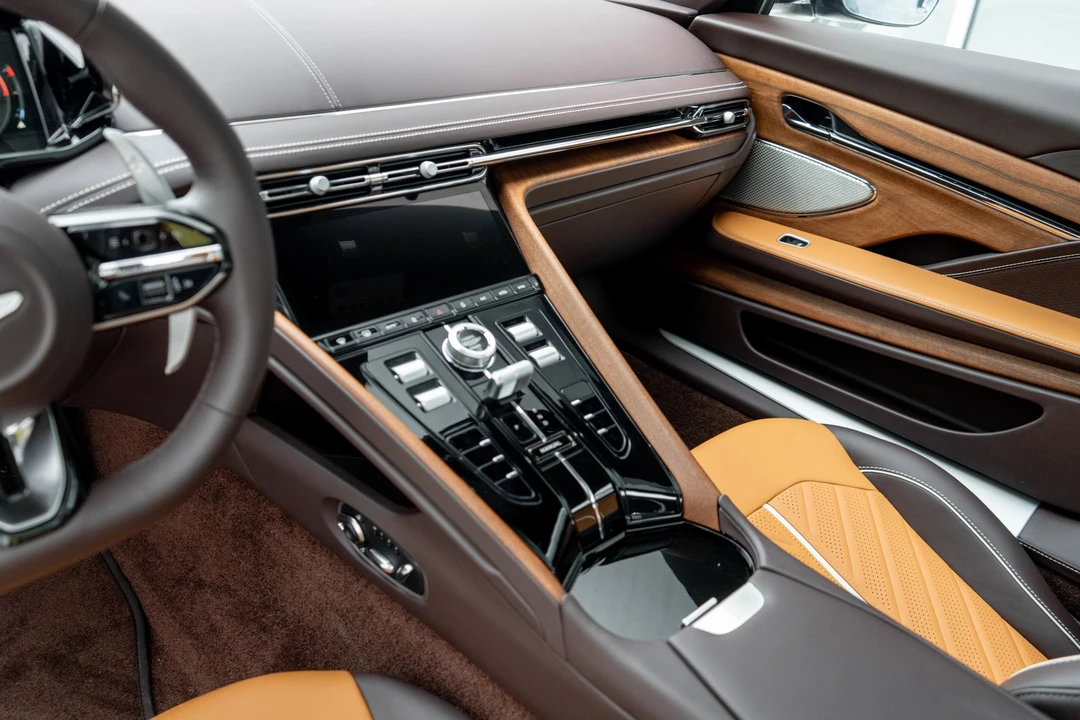 2026 Aston Martin DB12 - Image 15 of 31