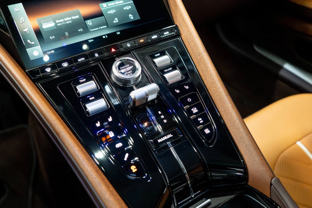 2026 Aston Martin DB12 - Image 19 of 31