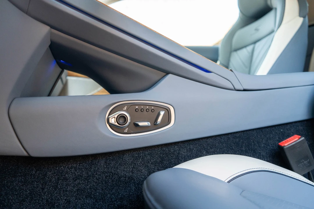 2026 Aston Martin DB12 - Image 15 of 31