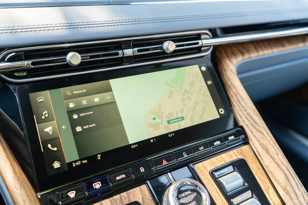 2026 Aston Martin DB12 - Image 24 of 31