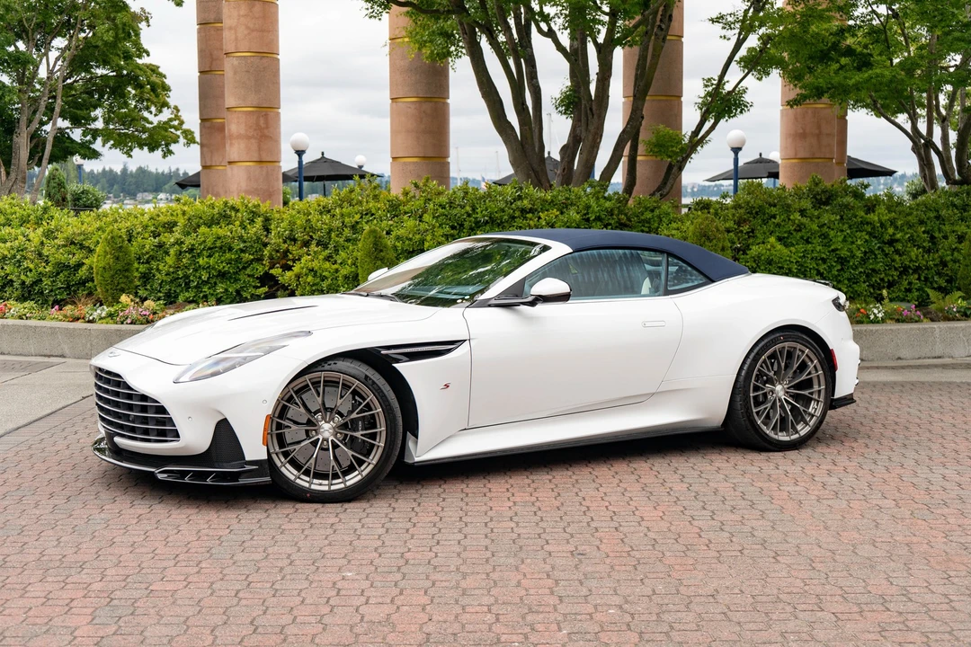 2026 Aston Martin DB12 - Image 30 of 31