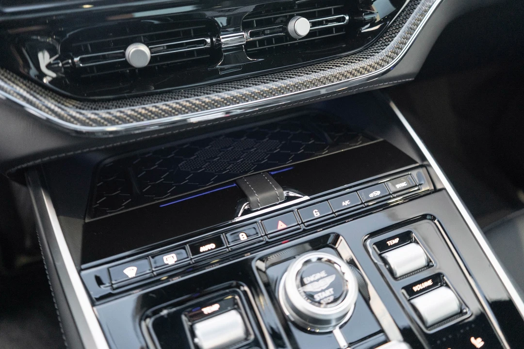 2026 Aston Martin - Image 20 of 31