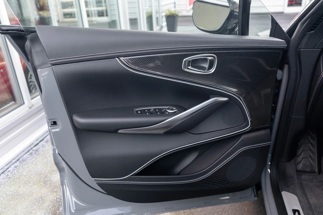 2026 Aston Martin - Image 12 of 31