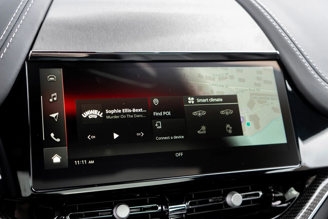 2026 Aston Martin DBX - Image 20 of 31