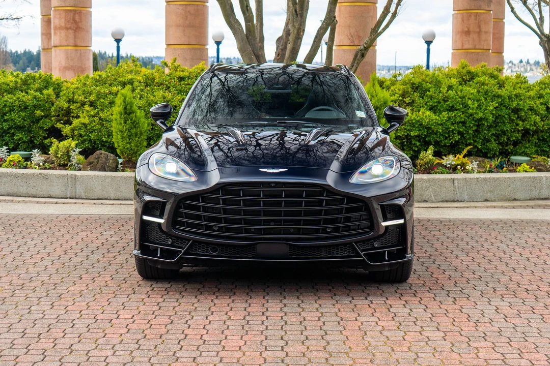 2026 Aston Martin DBX - Image 6 of 31