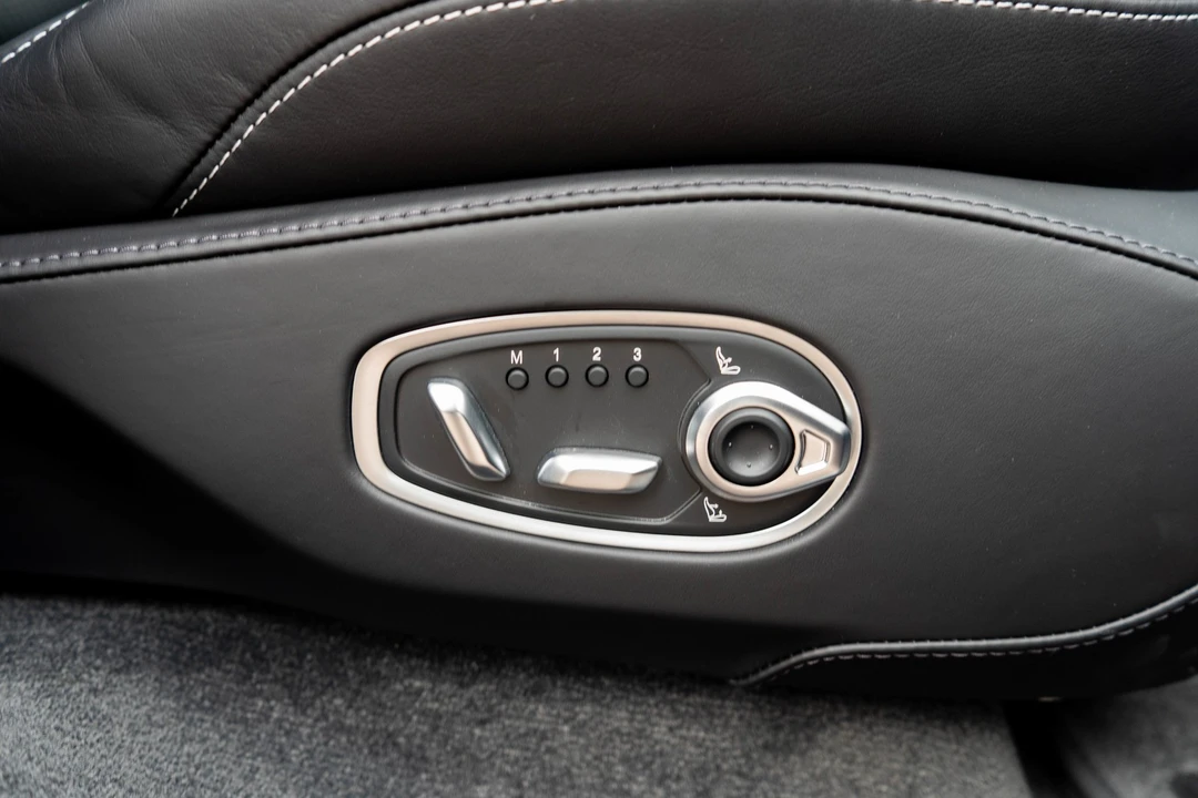 2026 Aston Martin - Image 22 of 31
