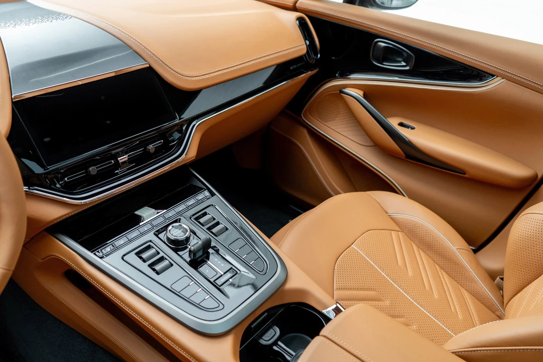 2026 Aston Martin - Image 8 of 31