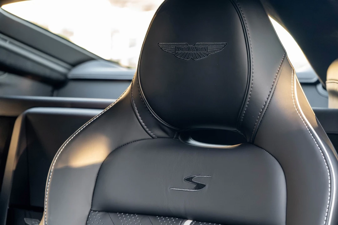2026 Aston Martin V8 Vantage (2019+) - Image 11 of 21