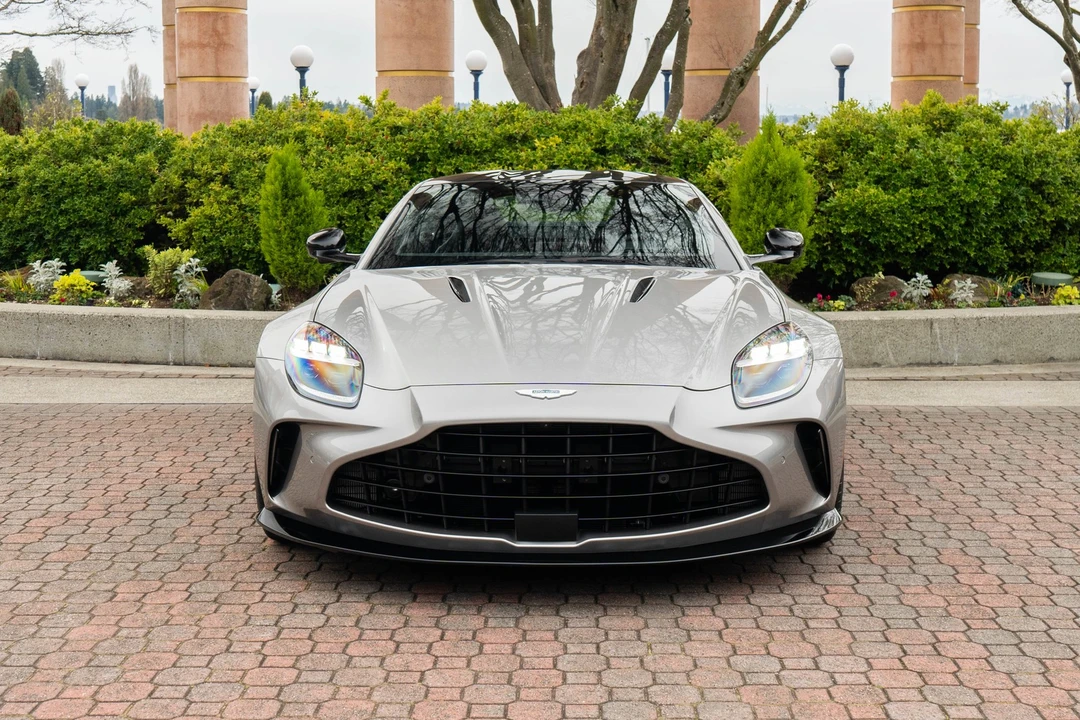 2026 Aston Martin V8 Vantage (2019+) - Image 5 of 21