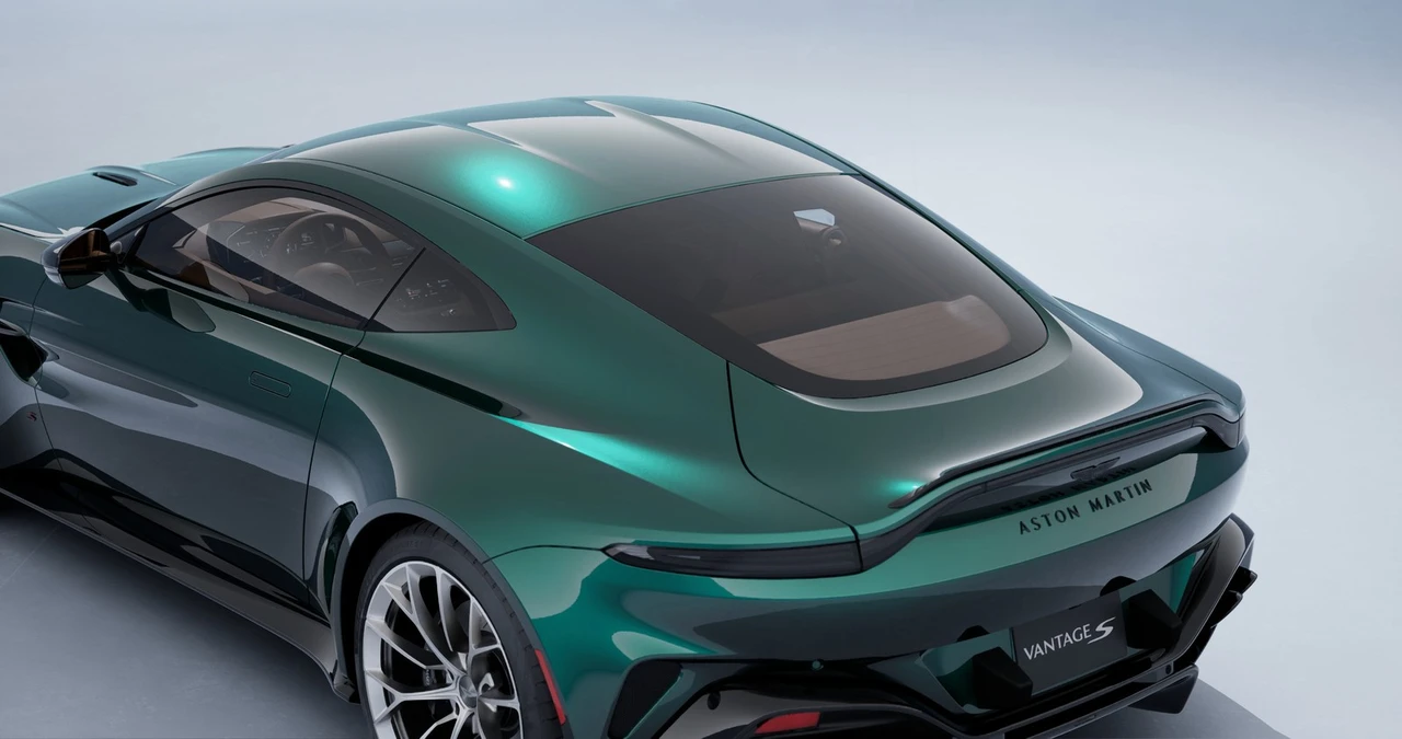 2026 Aston Martin - Image 9 of 14