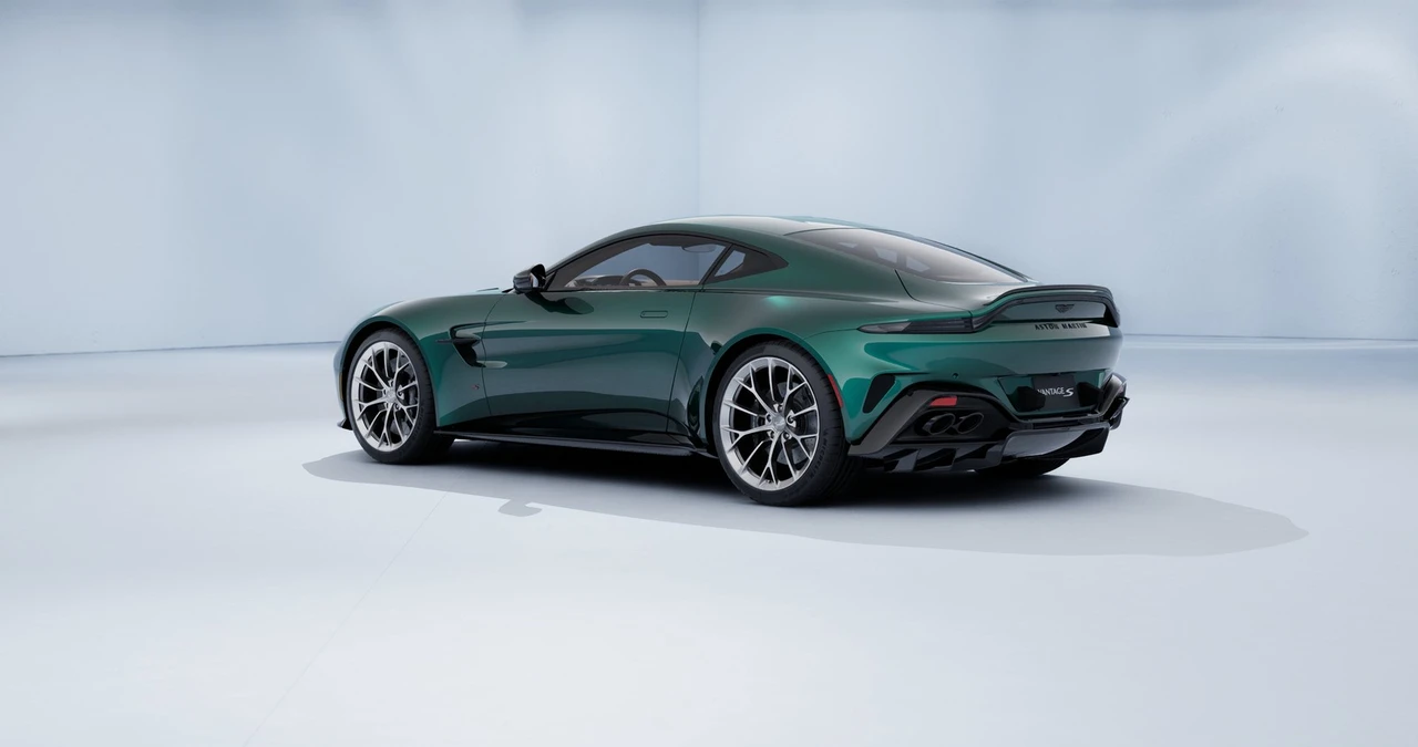 2026 Aston Martin - Image 7 of 14