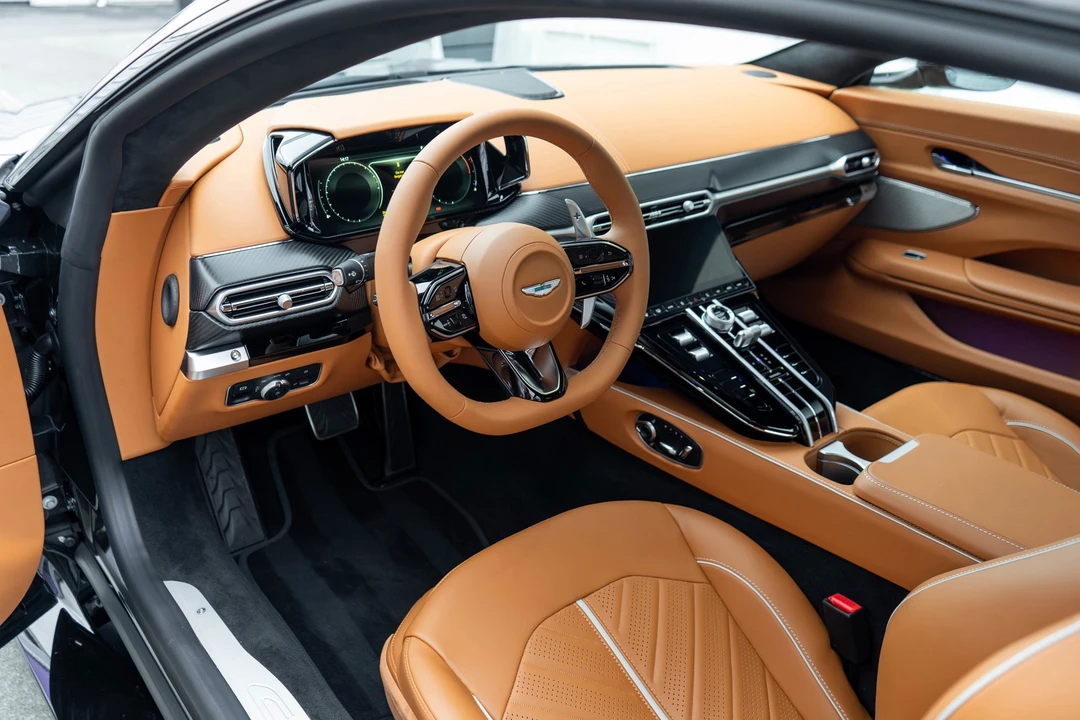 2026 Aston Martin V8 Vantage (2019+) - Image 2 of 21