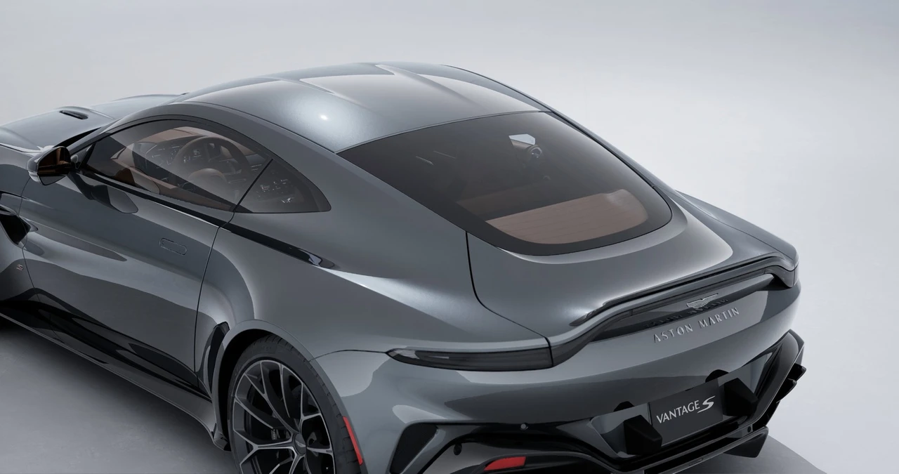 2026 Aston Martin V8 Vantage (2019+) - Image 9 of 13