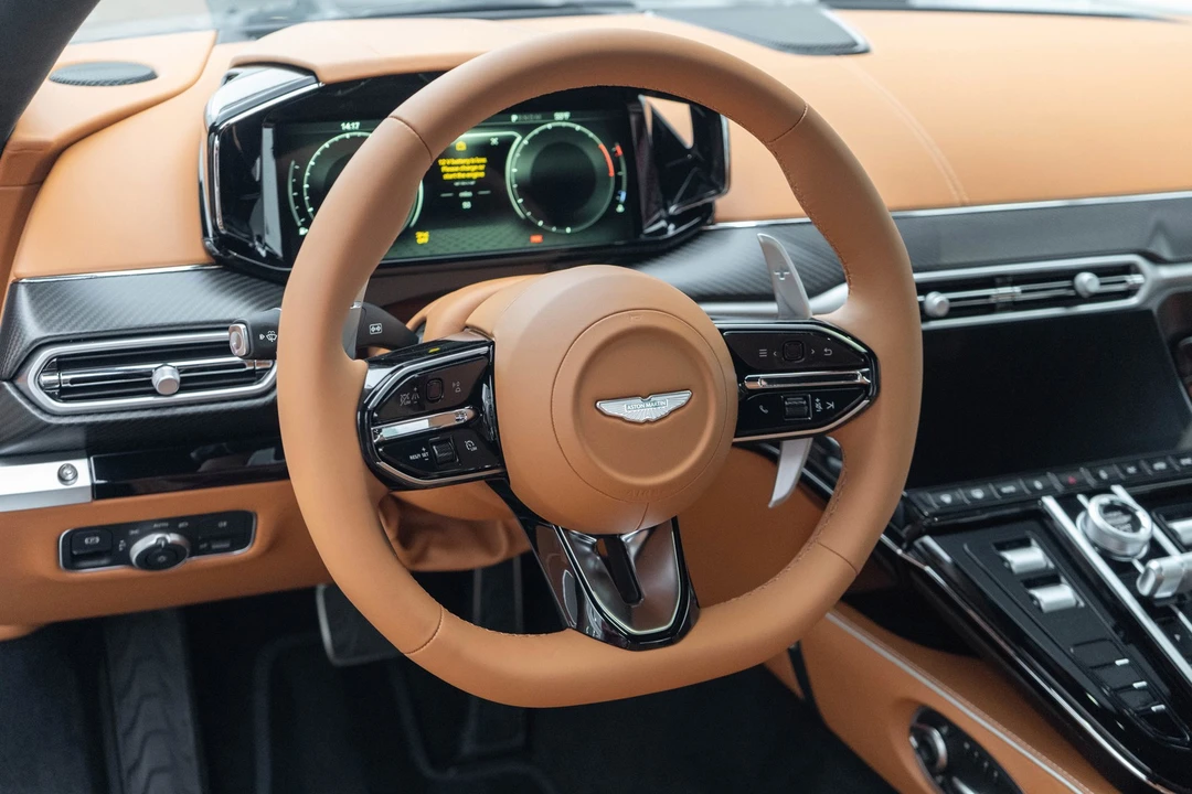 2026 Aston Martin V8 Vantage (2019+) - Image 9 of 21
