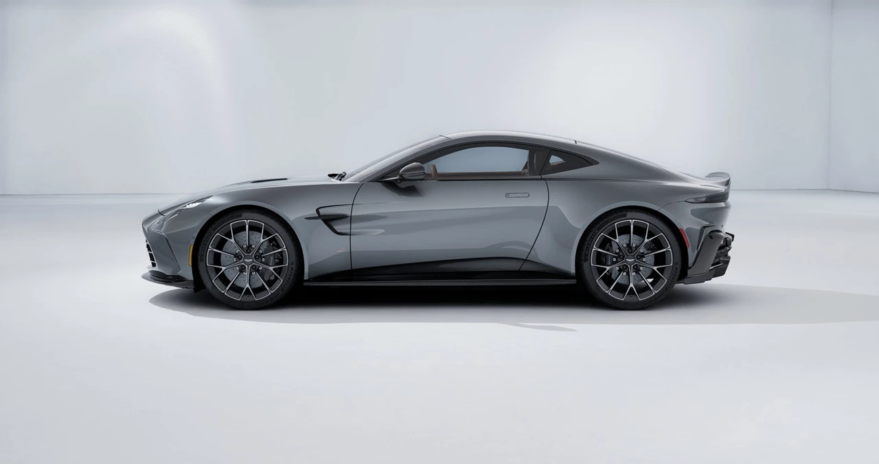 2026 Aston Martin V8 Vantage (2019+) - Image 3 of 13